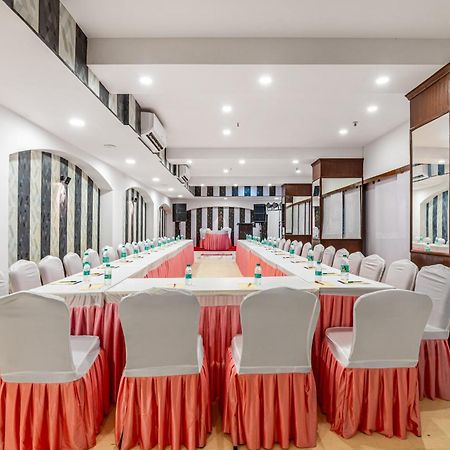 Hotel Nice Palace Delhi  Exterior photo