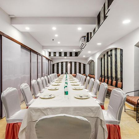 Hotel Nice Palace Delhi  Exterior photo