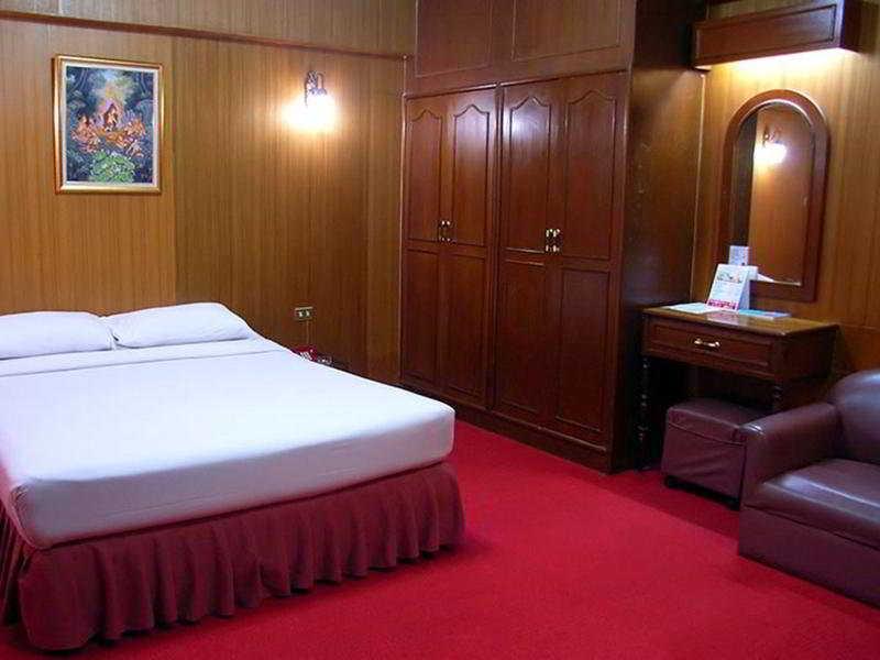 Hotel Nice Palace Delhi  Exterior photo